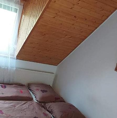 Hotel Badacsonyi Pihenes Privat Berlemeny Badacsonytomaj Esterno foto
