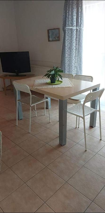 Hotel Badacsonyi Pihenes Privat Berlemeny Badacsonytomaj Esterno foto